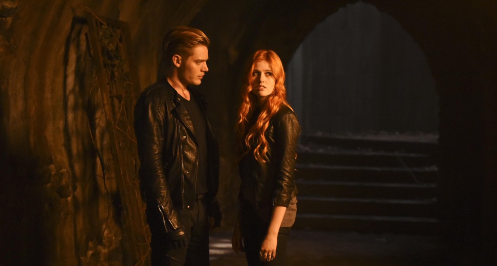 Shadowhunters Season 1 Episode 2