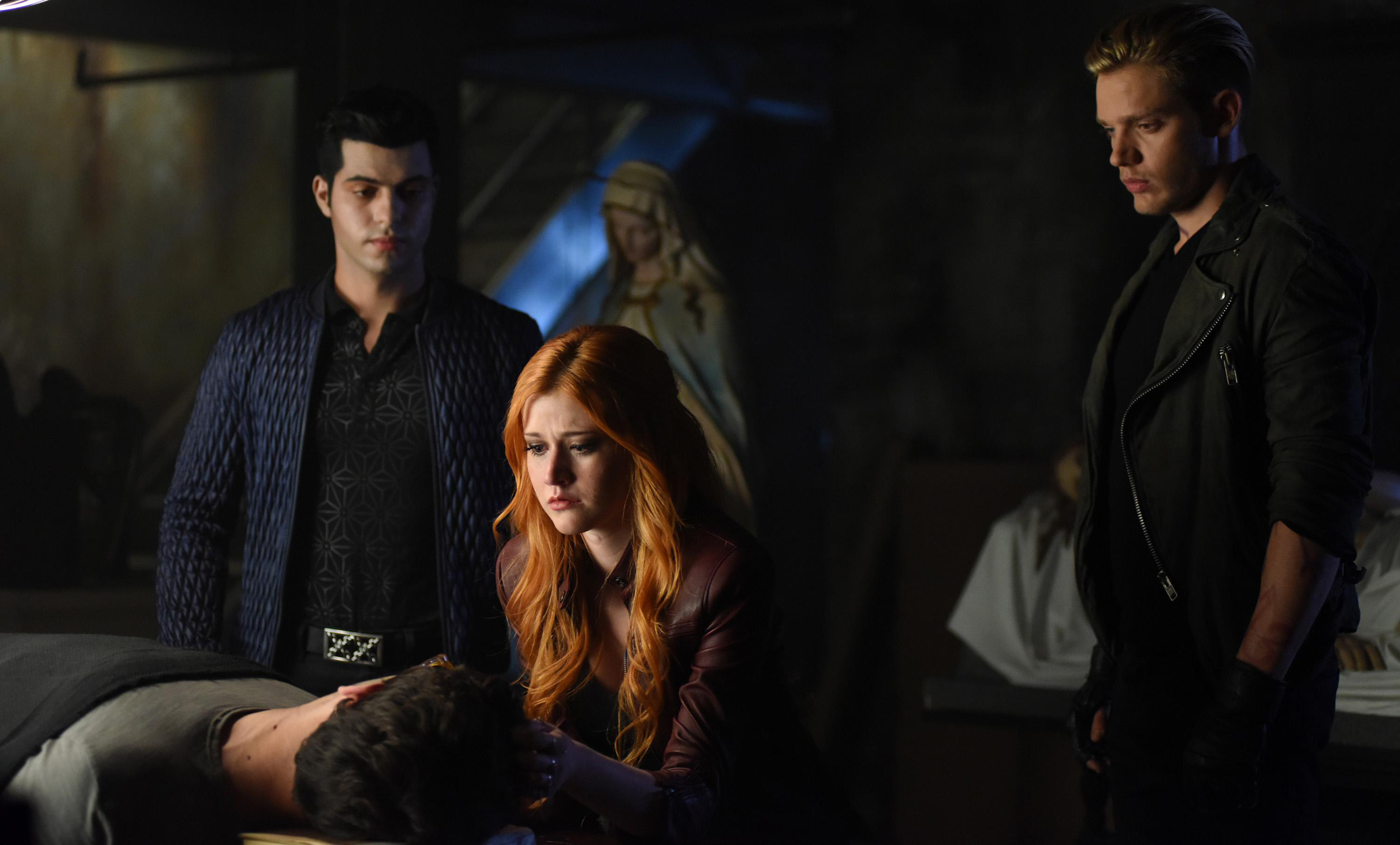 Clary is on a Mission to Rescue Simon on Tonight's 'Shadowhunters': Photo  919693, Shadowhunters, Television Pictures