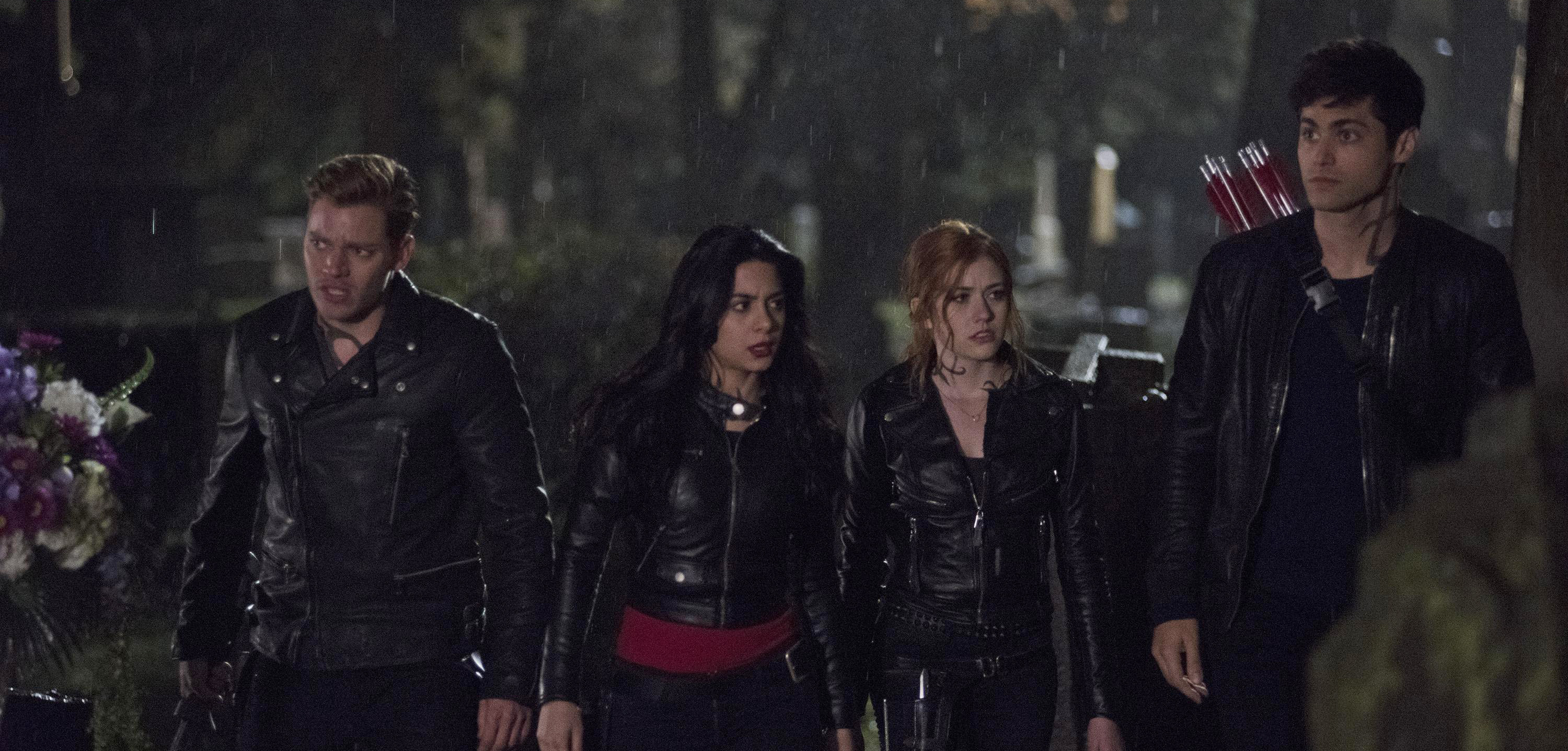 Season 1 Episode 13: Magnus, Alec, Izzy, Camille  Shadowhunters,  Shadowhunters tv show, Shadow hunters